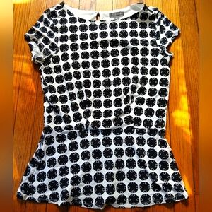 Roz & Ali - Women's Short Sleeve Black/White Casual Dress Blouse. Size Small